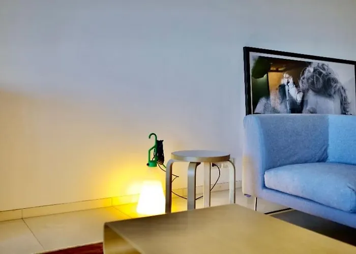 The View 公寓 陶尔米纳