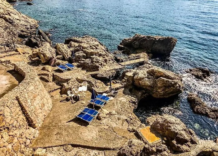 The View 陶尔米纳