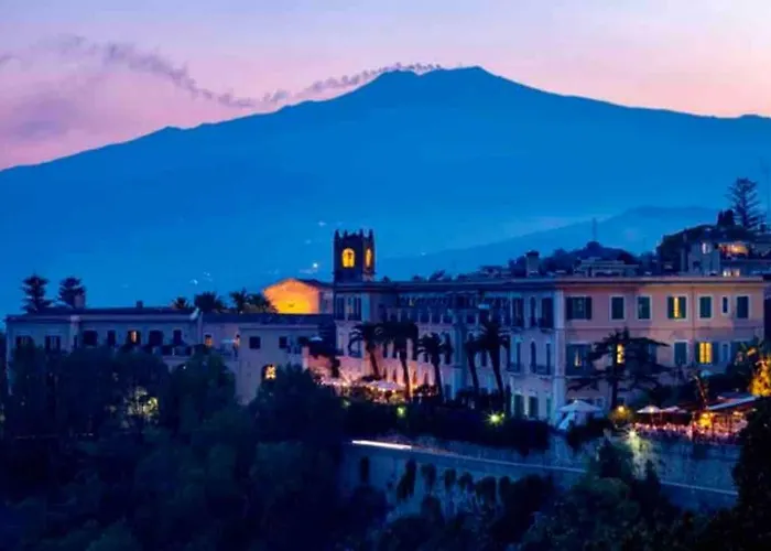 The View * 陶尔米纳